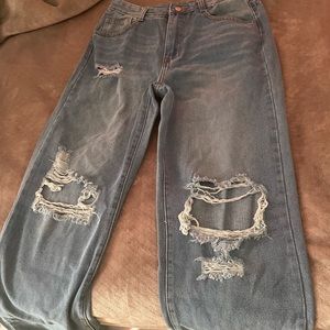 Slant Pocket Ripped Straight Leg Jeans